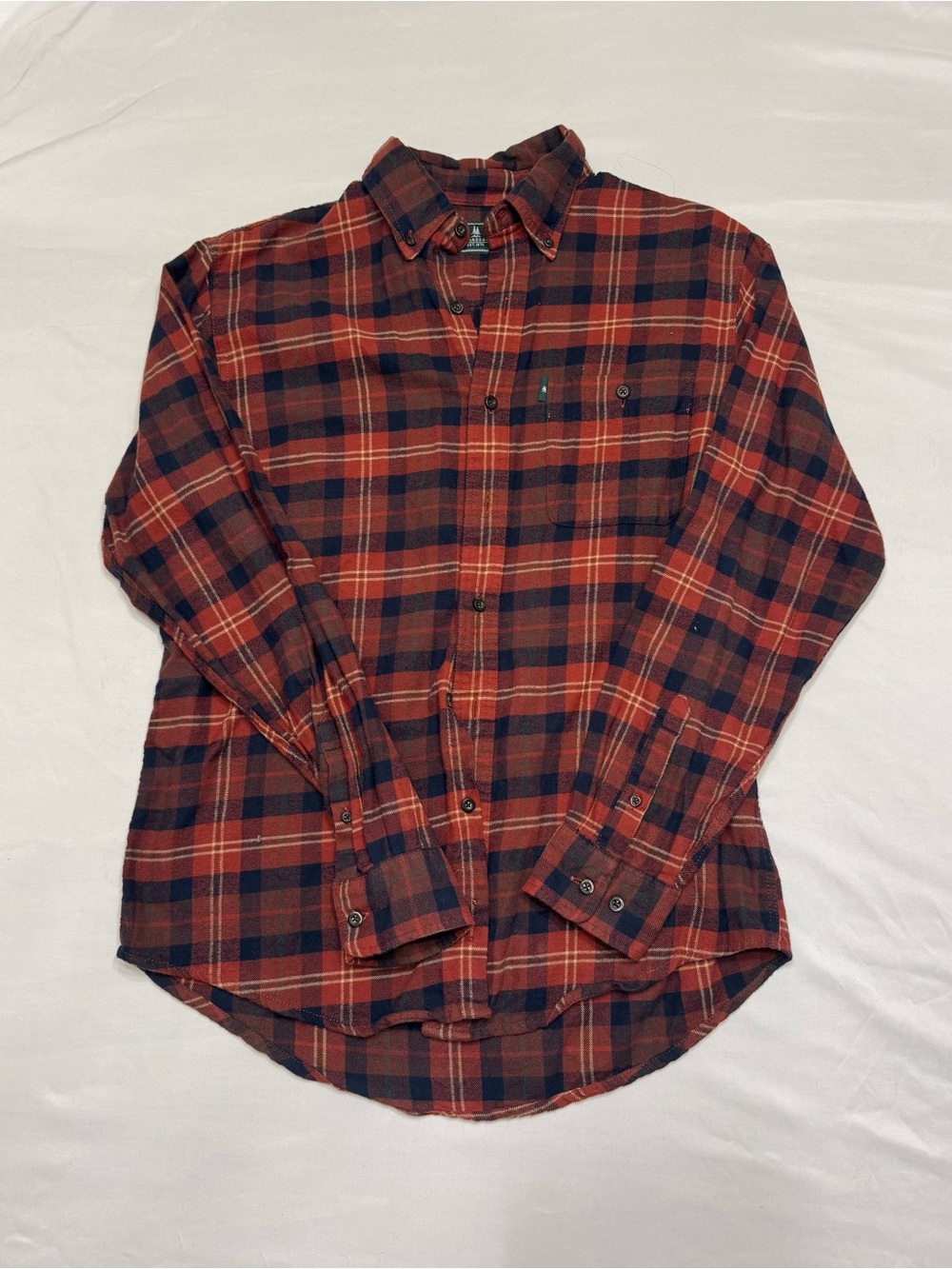 G. H. Bass & Co. Men’s Red Plaid Button-Down Shirt - Classic Flannel Style